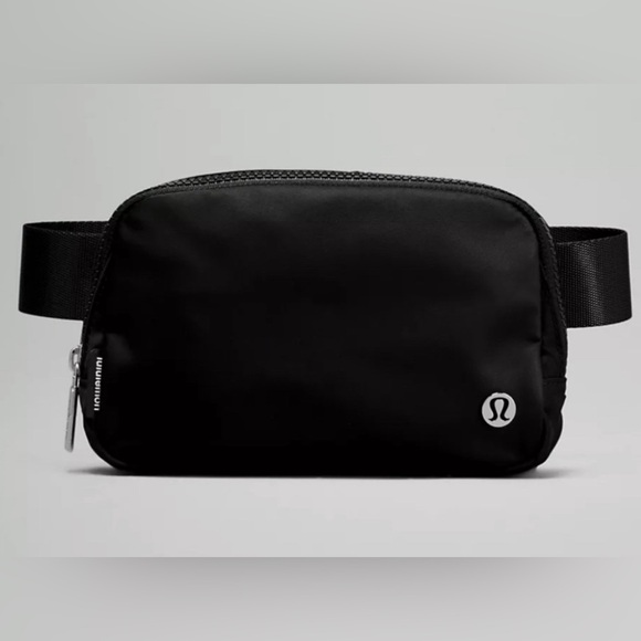 lululemon athletica Handbags - New Lululemon Everywhere Belt bag size 1L Black